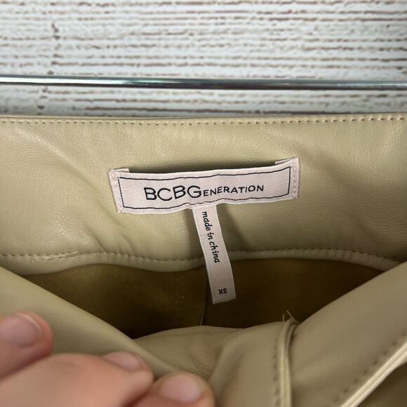 BCBG Generation Women's Khaki Faux Leather Tie Waist Pants Size XS - Picture 5 of 7